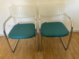 2 Vitra Freischwinger Stühle