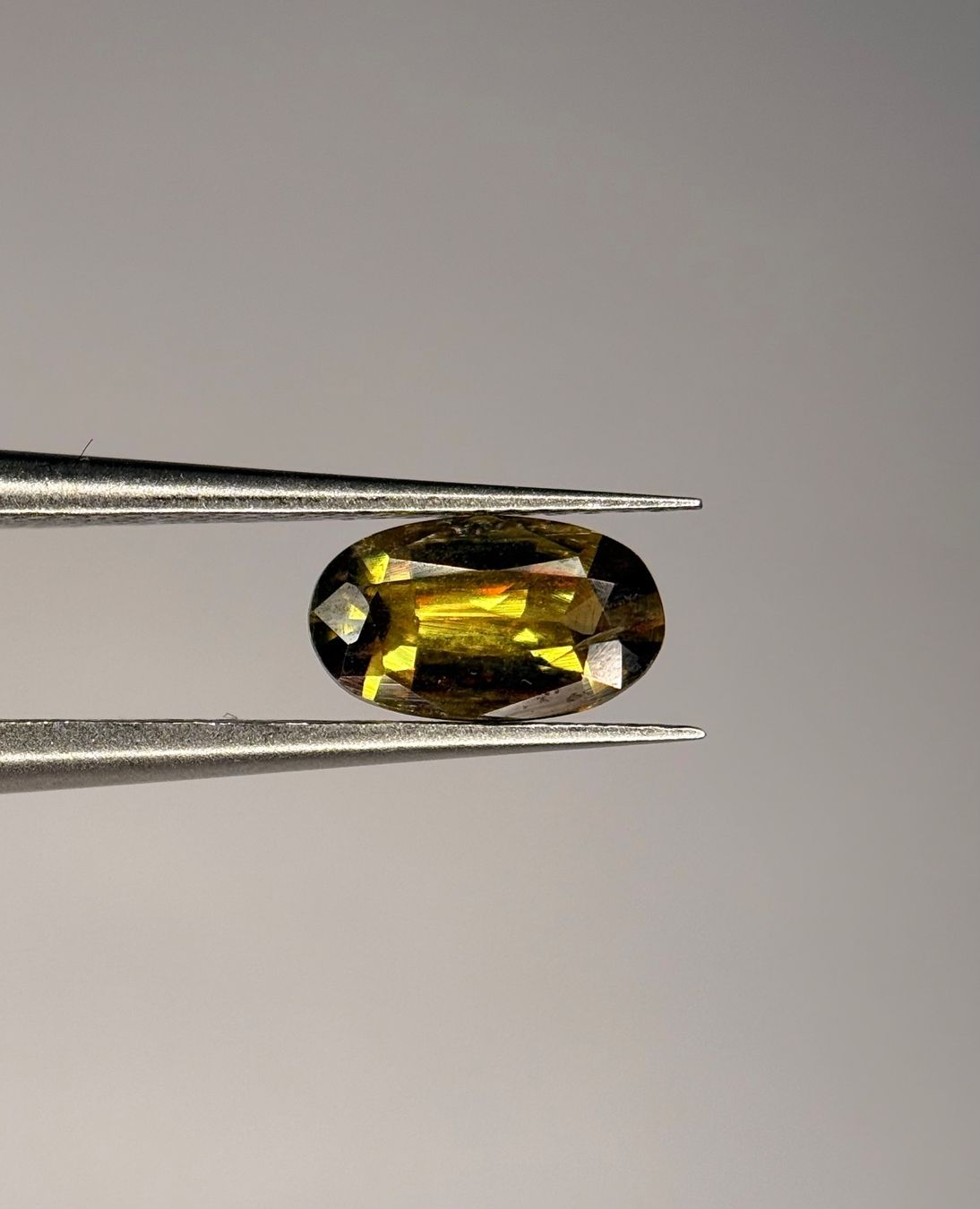 Pietre preziose: Ab 1 Fr. - 0.59 ct Titanit/Sphen Edelstein unbehandelt RAR – Nuovo (secondo la descrizione) da Mauren venduto da LieGems 4