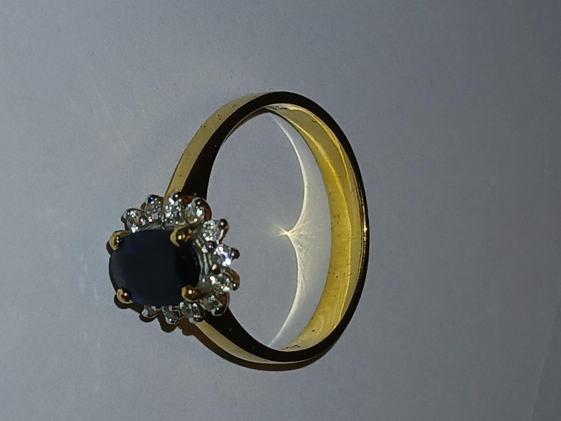 Anelli: Wunderschöner Goldring mit Saphir und Diamanten! – Usato da Jona venduto da Klbe 3