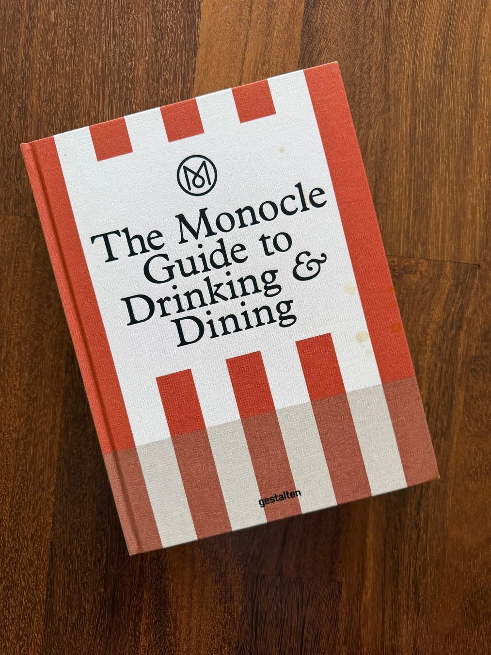 Libri: Buch: Monocle Guide to Drinking & Dining - Coffee Table Book – Usato da Ennetbaden venduto da miboo