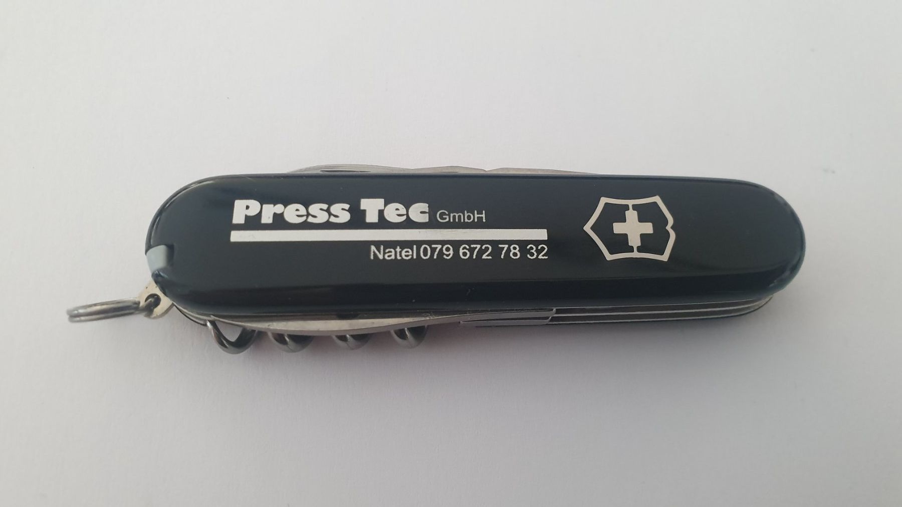 Victorinox Taschenmesser: 3 Victorinox Sackmesser mit Logo – Gebraucht aus Härkingen von MarianneSi