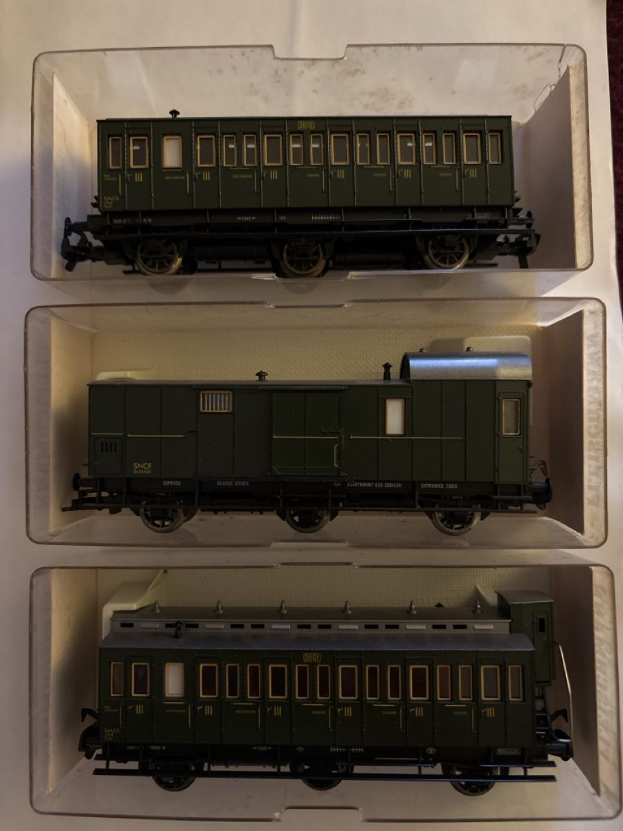 Fleischmann Modellini di ferrovie: Modelleisenbahnwagen Set von Fleischmann – Usato da Arth venduto da ali_k5zy