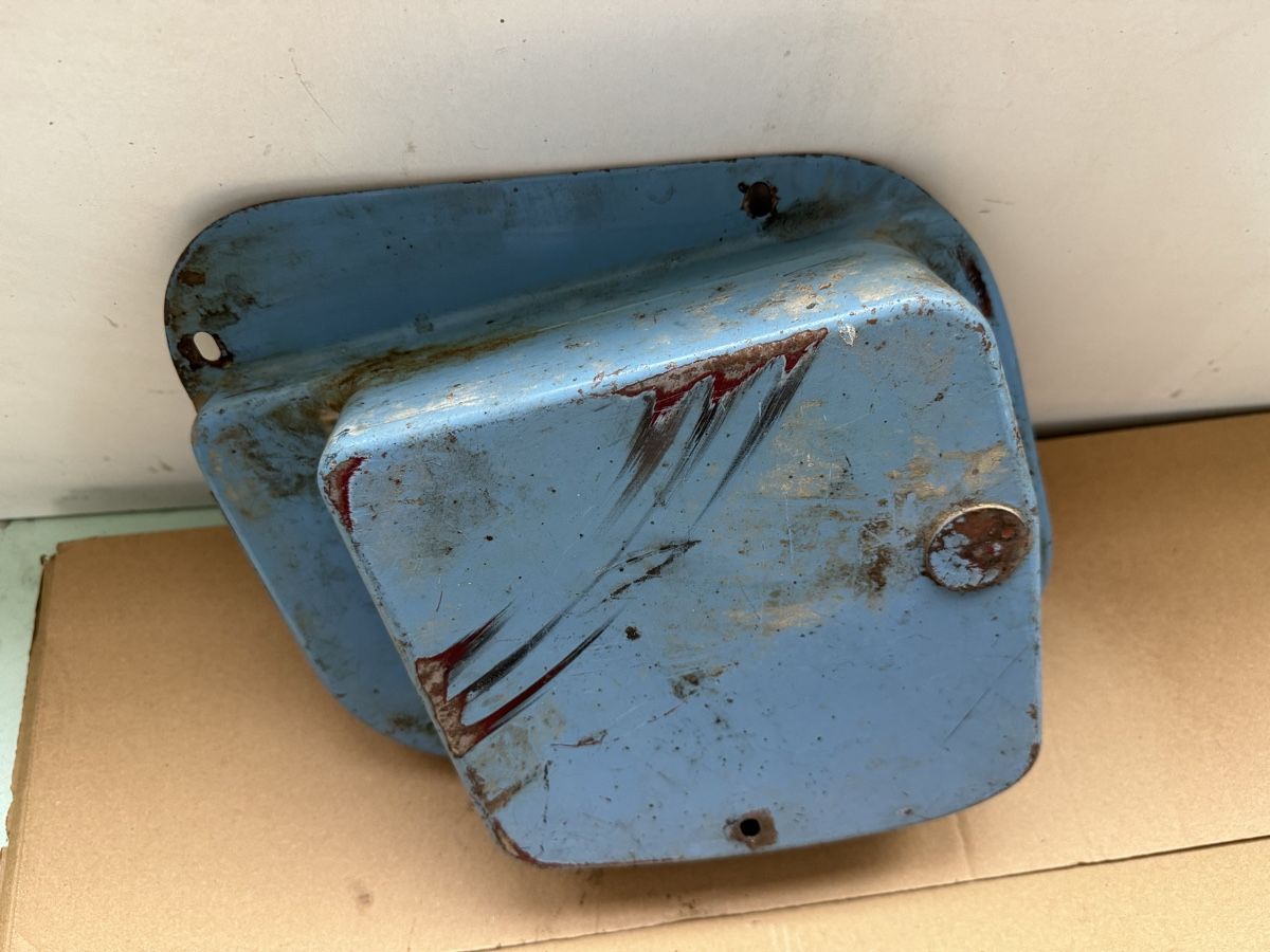 Tutti i ricambio per moto: Cache pour moto ancienne vétéran oldtimer JAWA – Usato da Courtételle venduto da claude41 1