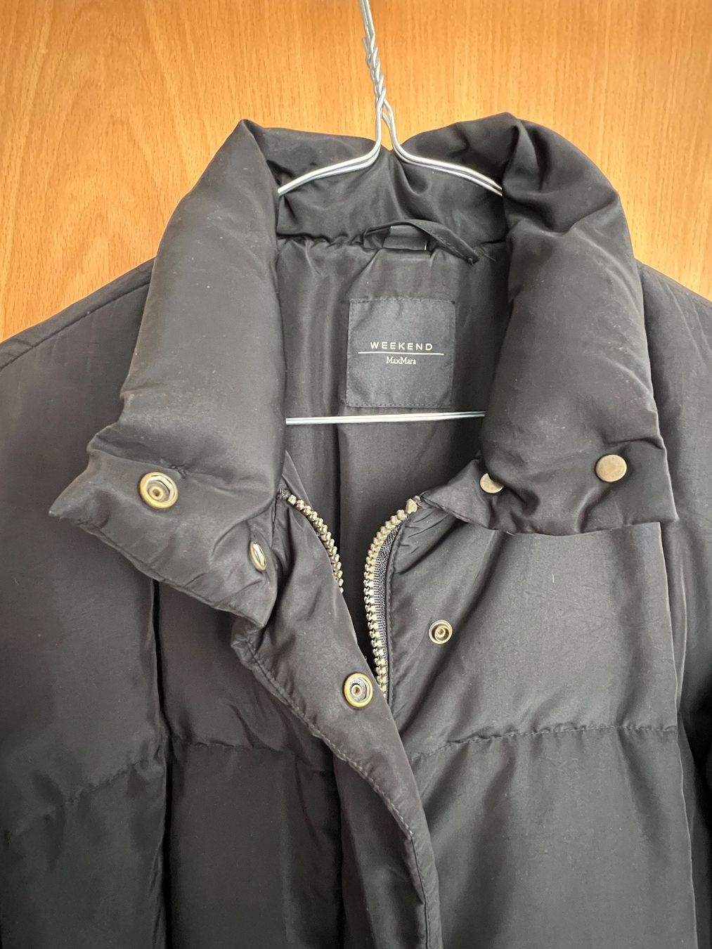 Max Mara Cappotti: Daunen-Wintermantel, Marke Max Mara – Usato da Biel-Benken BL venduto da efd4105 2