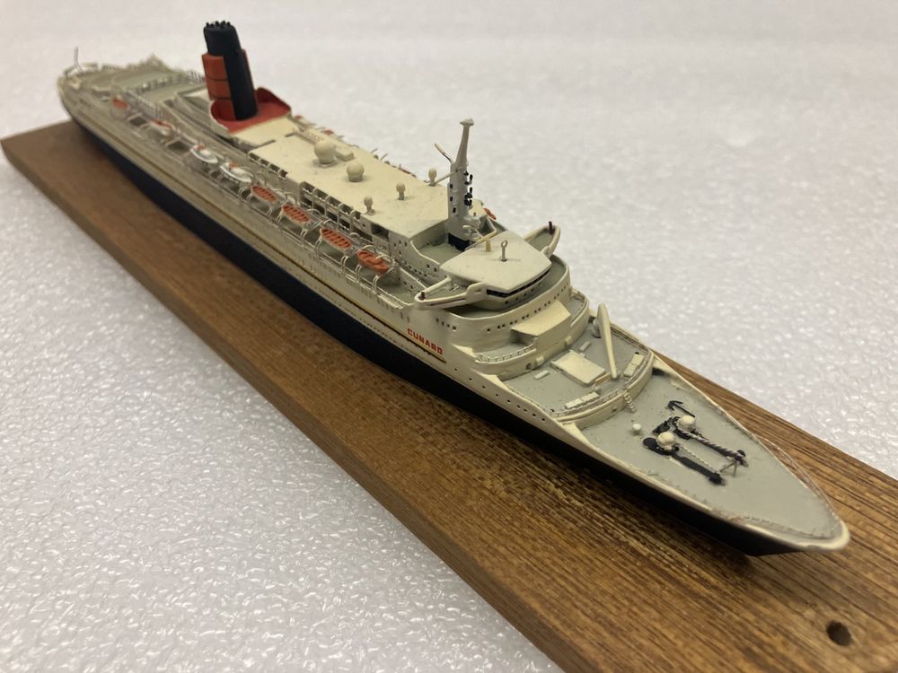 Queen Elizabeth II Qe2 CUNARD: schönes Schiffsmodell - Guss 7