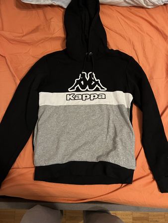 Kappa Hoodie Gr. S – Lässiger Streetwear-Style im Herbst