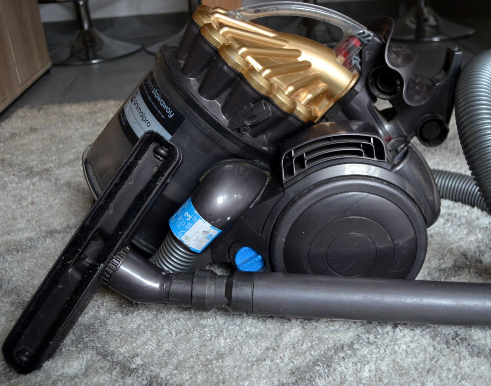 Dyson Staubsauger & Zubehör: Dyson DC23 Origin Staubsauger aspirateur – Gebraucht aus Collonges von arashee 1
