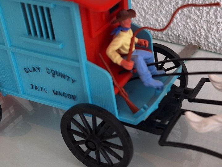 Timpo Statuette: Timpo Gefängniskutsche 2 Spänner   Lot 88 – Usato da Sissach venduto da luvama 9