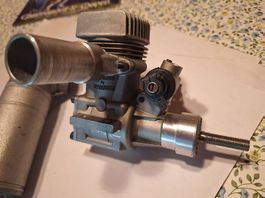 Moteur pour avion rc SUPERTIGRE 61