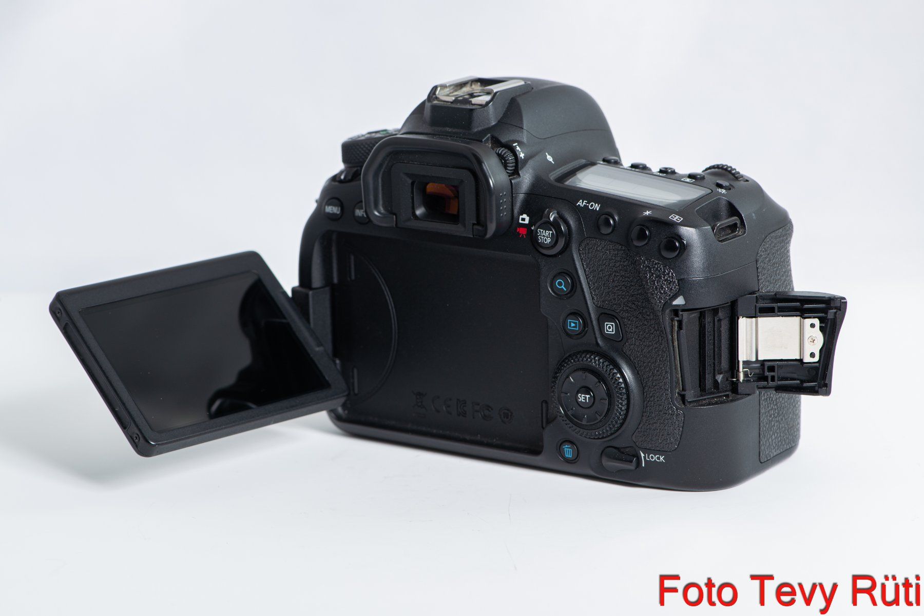 Canon Kamera: Canon EOS 6D Mark II Gehäuse – Gebraucht aus Rüti ZH von FotoTevy 3