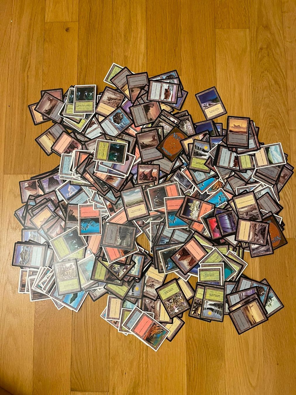 Magic The Gathering Carte collezionabili: 30x Beautiful Old Magic The Gathering Lands – Usato da Kloten venduto da dermedic22