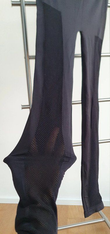 Guess Leggings: Guess Leggings Neu Grösse 34 – Nuovo (secondo la descrizione) da Stansstad venduto da InStyle8 5