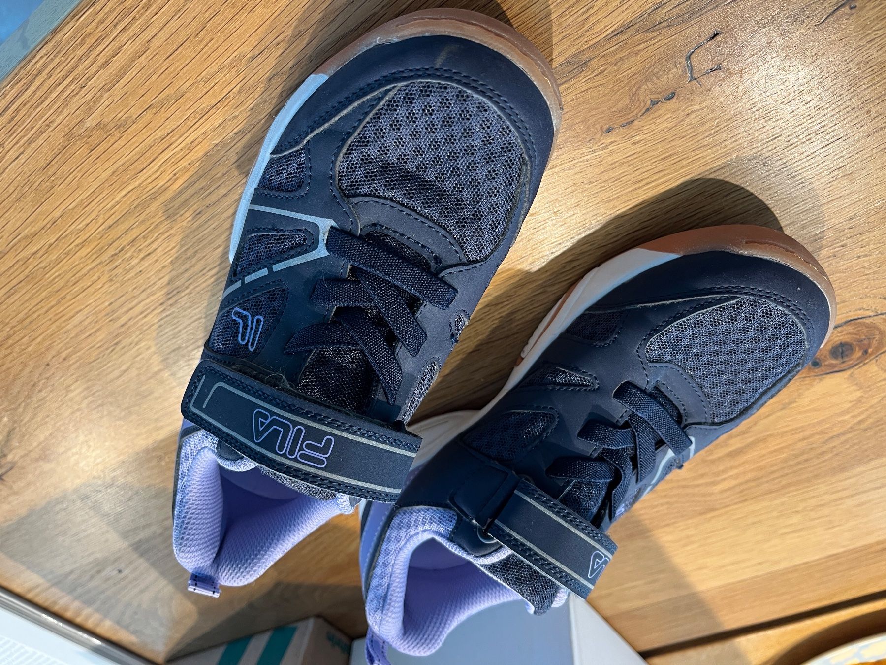 Fila Scarpe per ragazze: Fila Turnschuhe, Hallenschuhe Gr. 34 – Usato da Aadorf venduto da Annika82 1