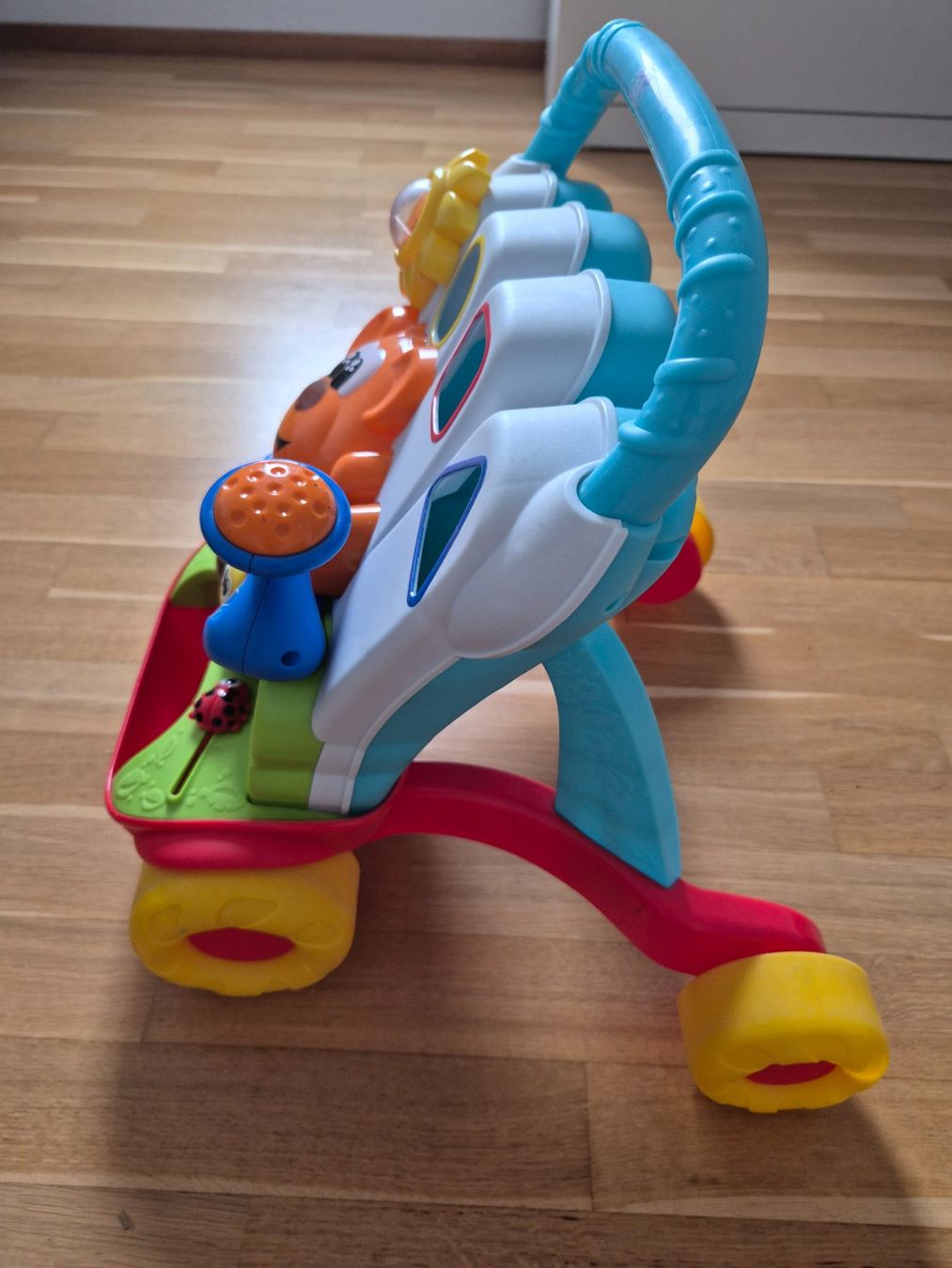Chicco Veicoli per bambini: Chicco Lauflernwagen mit Spielcenter – Usato da Brugg AG venduto da ars_5h7f 1