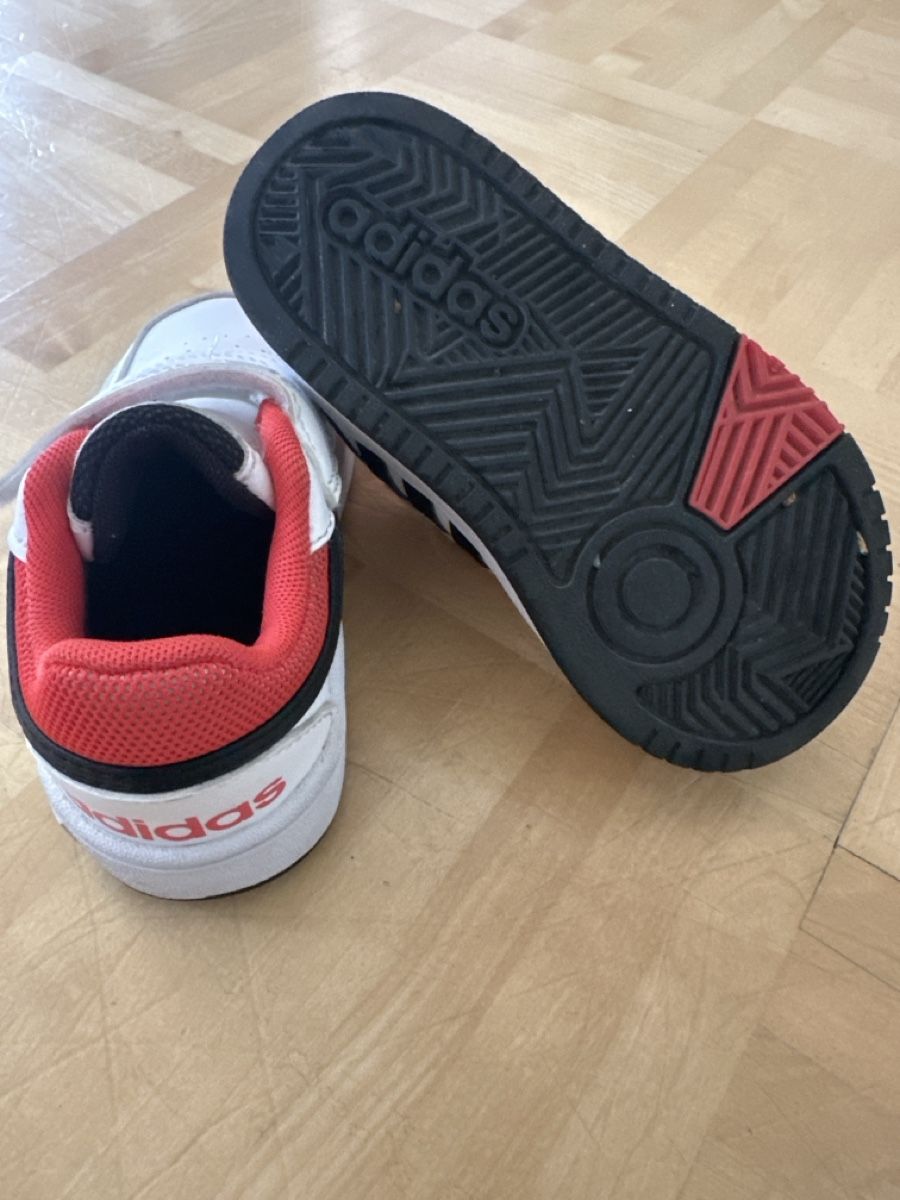Adidas Scarpe per ragazzi: Adidas Kinder Sneaker Klettverschluss Gr. 25 – Usato da St. Gallen venduto da Niky2609 2