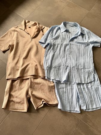 Zwei Herren Sommer Sets beige und hellblau