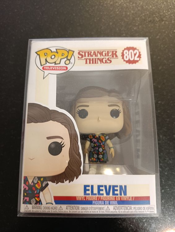 POP [Stranger Things - Eleven [Saison 4] Figurine en vinyle Funko (livrée avec étui de protection compatible), multicolore, 9,5 cm