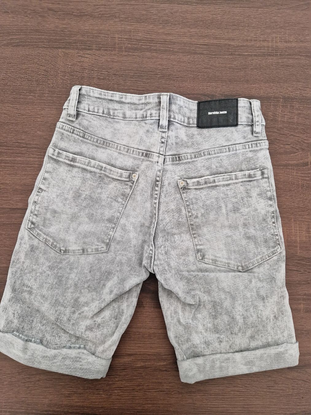 Bershka Hosen: Short – Gebraucht aus Lausanne von mgo_yx25 1