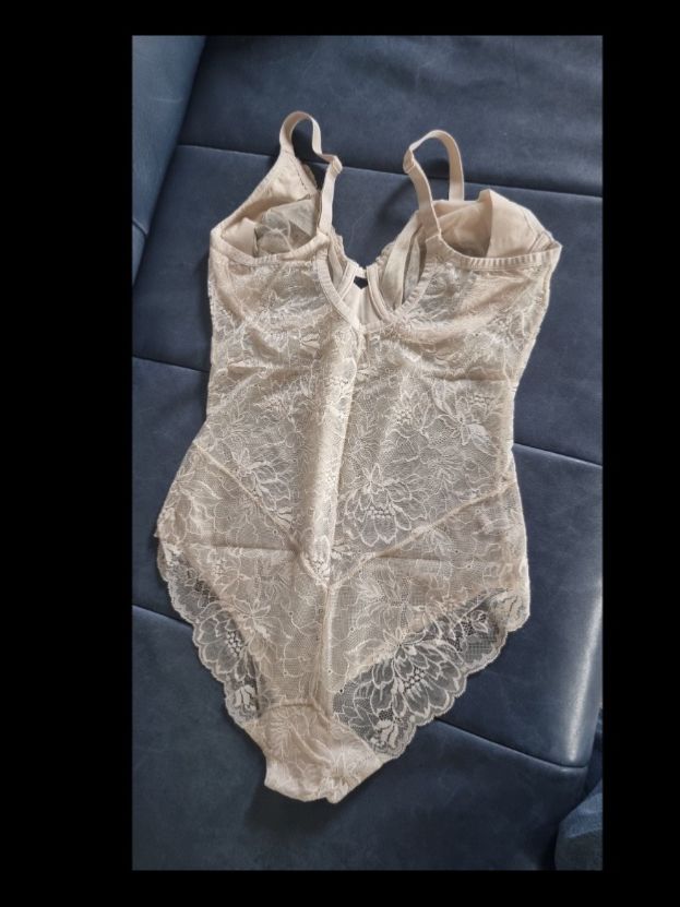Altra biancheria intima: Triumph Body 80D beige – Usato da Schliern b.Köniz venduto da Nikk0tin 1