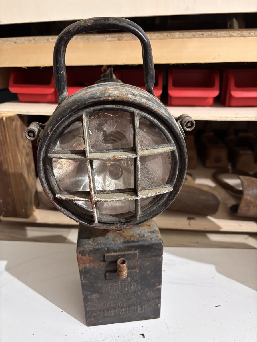 Lampen: Alte Signallampe  – Gebraucht aus Escholzmatt von sukides55