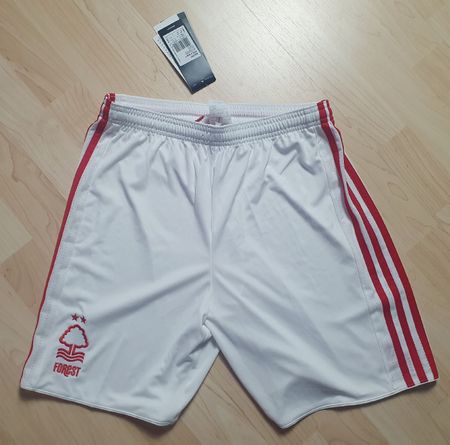 Adidas Fussballshorts Forest Gr. S  Neu