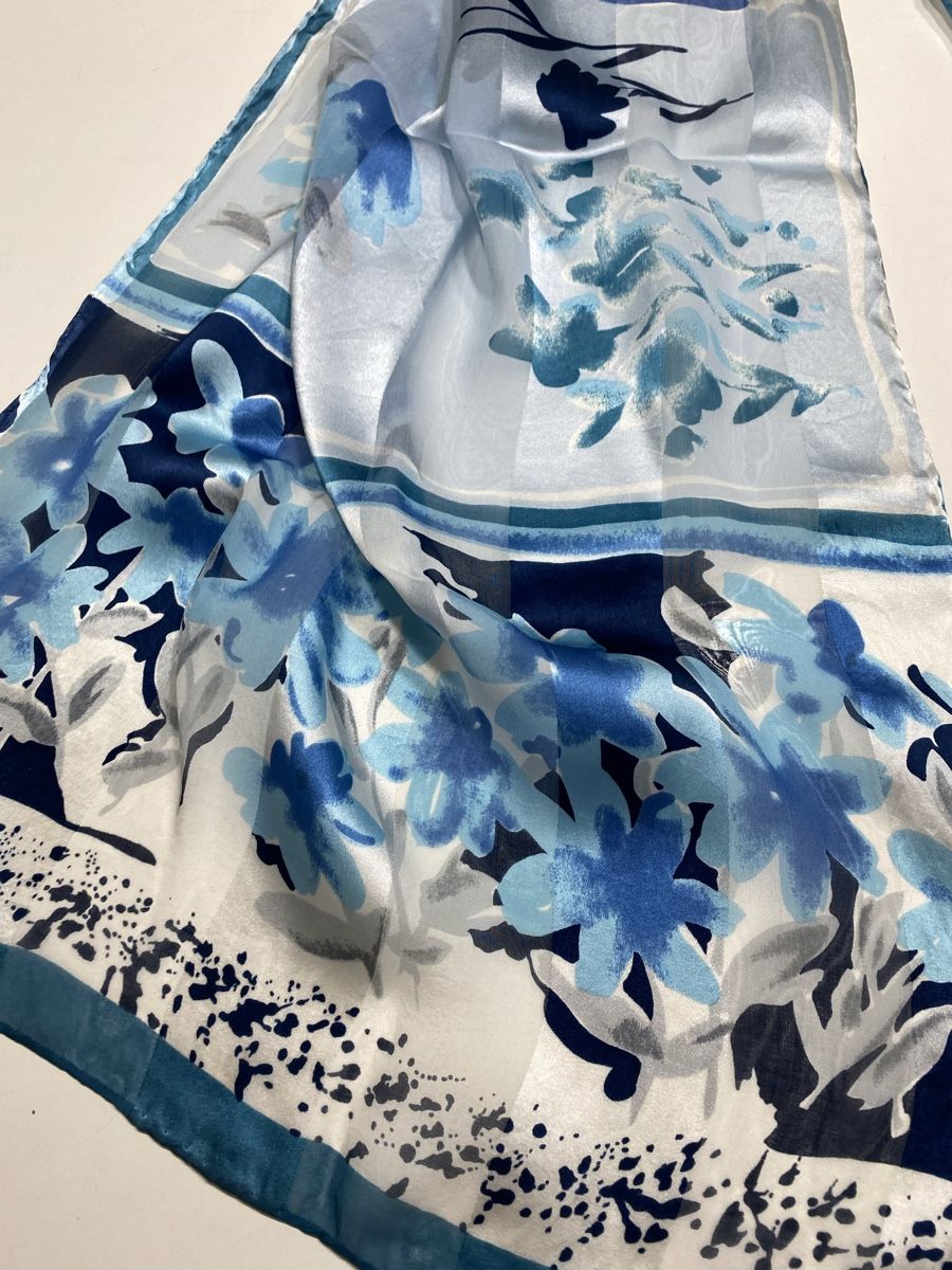 Foulard & Sciarpe: Seiden Schal 🌸 – Usato da Opfikon venduto da Luis144 2