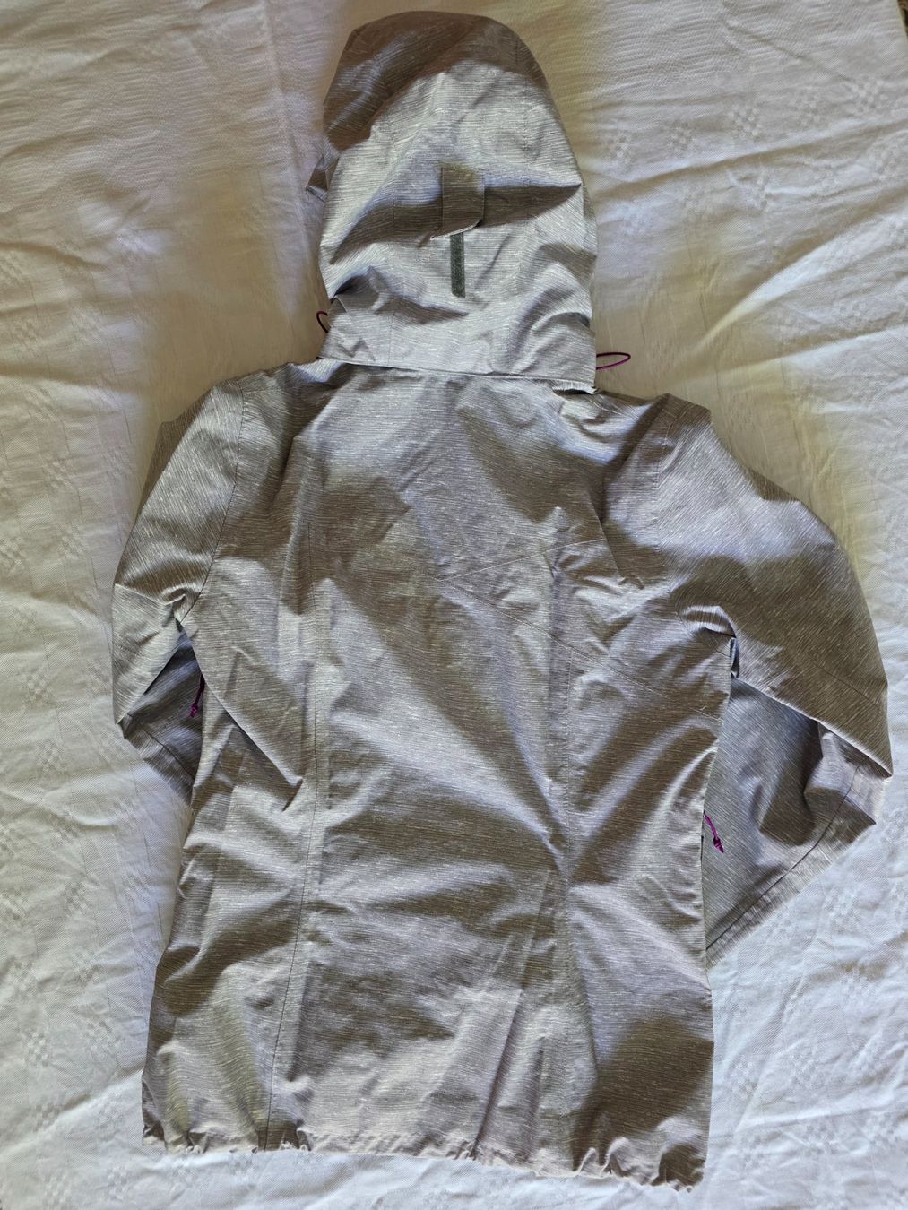 Decathlon Giacche: QUECHUA Wander/Regenjacke Damen Grösse M – Usato da Oberdorf SO venduto da julian027 1