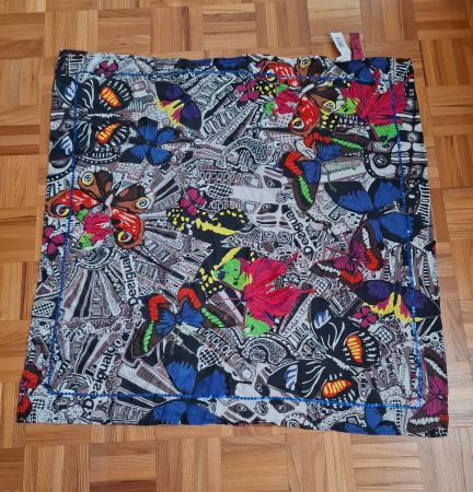 Foulard Desigual neuf/Schal Desigual neu