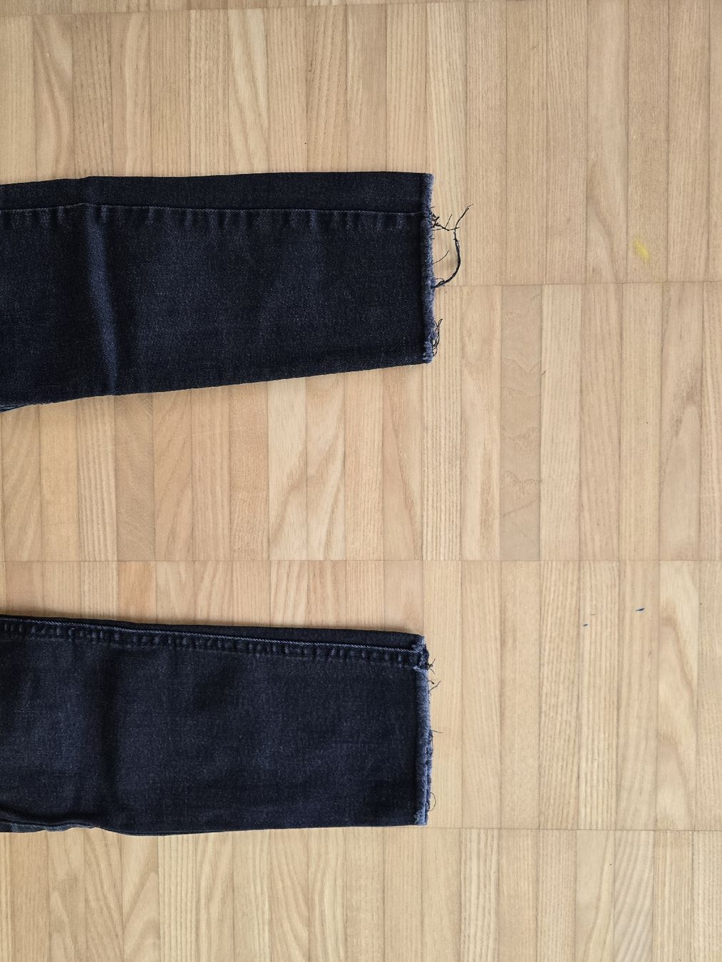 Jeans: Mango Jeans, dunkelgrau bis schwarz, Grösse 34 – Usato da St. Gallen venduto da A.W.128 1