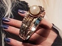 Stilvoller Ring mit Zuchtperle
