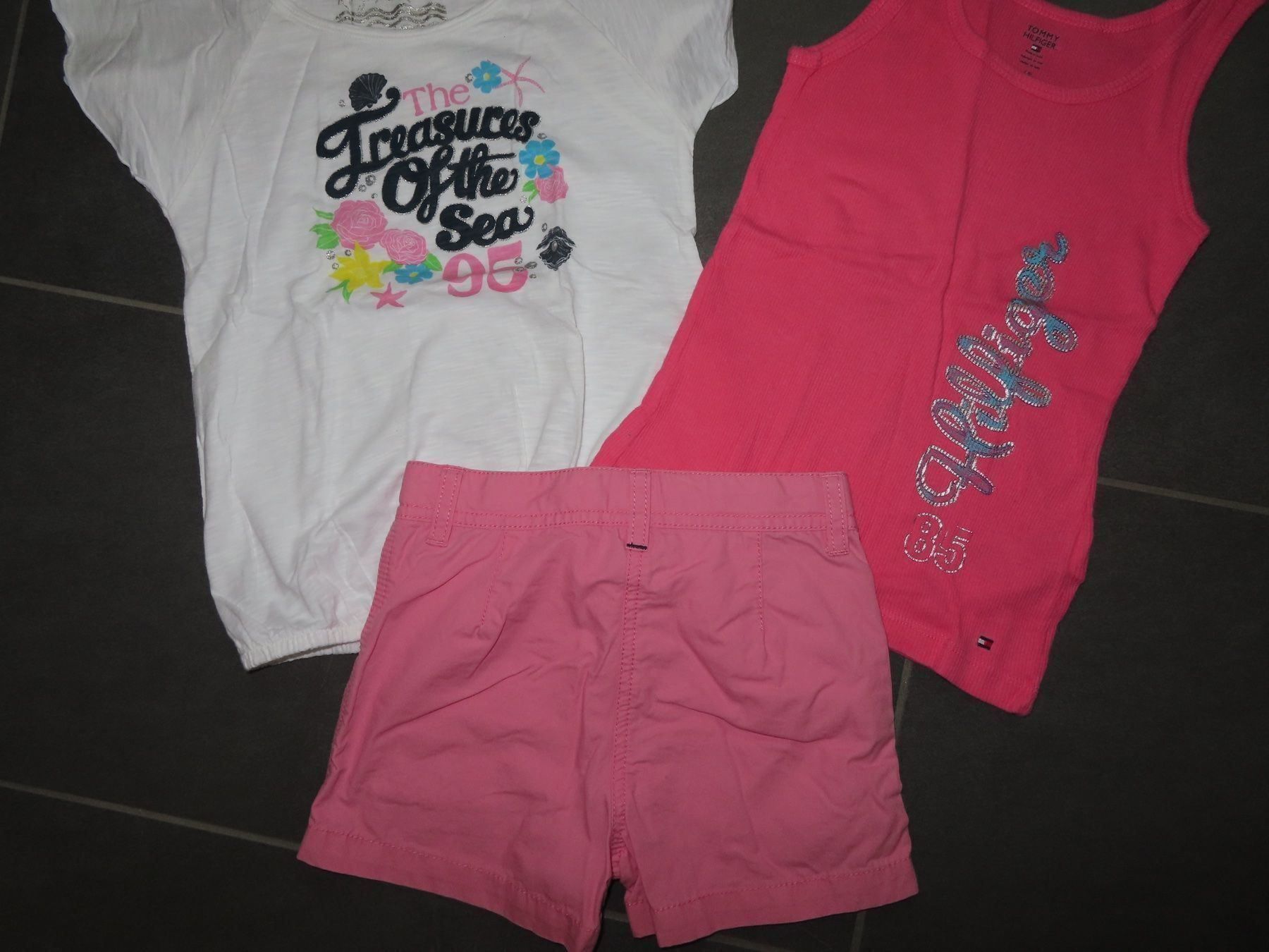 Tommy Hilfiger Lotti & Set di vestiti: herziges Sommer-Set Gr.116/122 ESPRIT, HILFIGER... +++top+++ – Usato da Wallenried venduto da Asyano 3