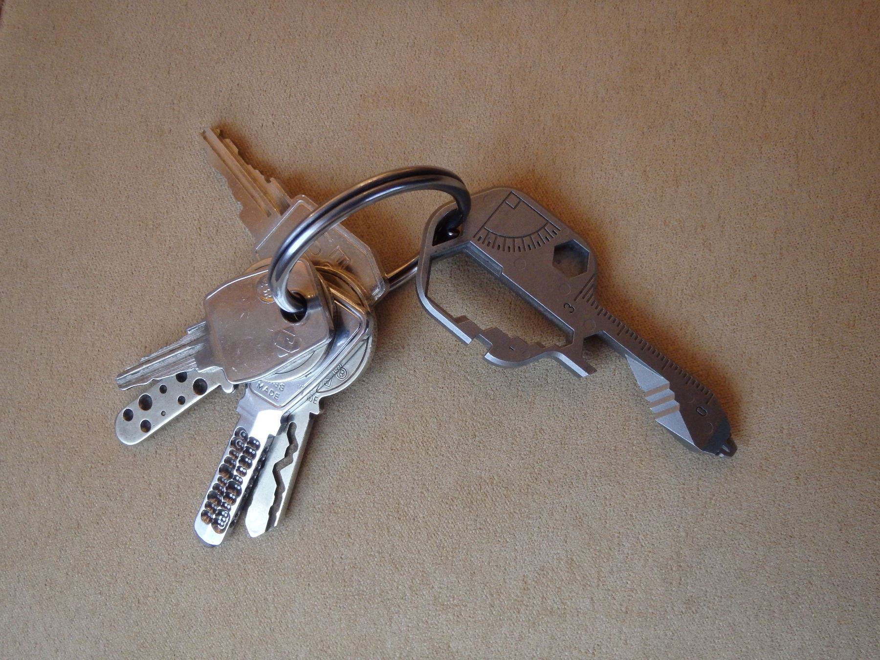 Porte-clés: Schlüsselanhänger Multitool Geekey – Neuf avec emballage d'origine à Matten(St.Stephan) par Arizona33 4