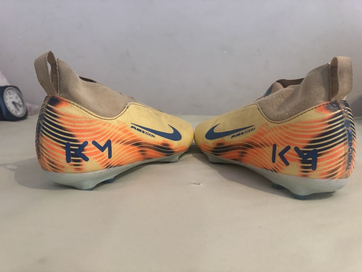 Nike Scarpe per ragazzi: Nocken schuhe – Usato da Zürich venduto da Menyar1982