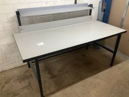 950 Arbeitstisch B=200cm T=105cm H=125cm aus Liquidation