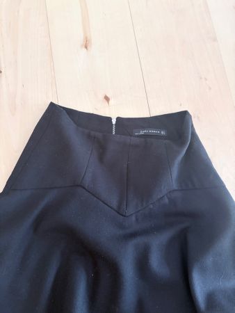 ZARA Woman schwarzer langer Tulpenjupe Grösse S