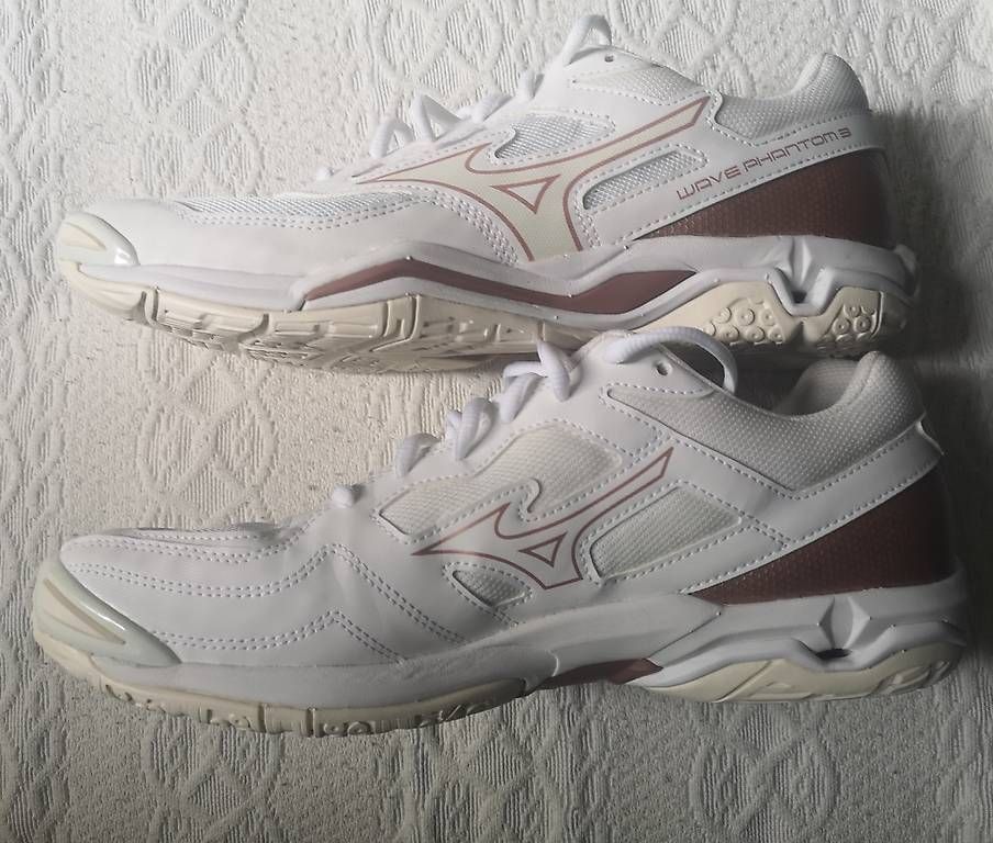 Scarpe da donna: Chaussures Mizuno Wave Phantom 3 neuve – Usato da Lausanne venduto da Gls_j 1