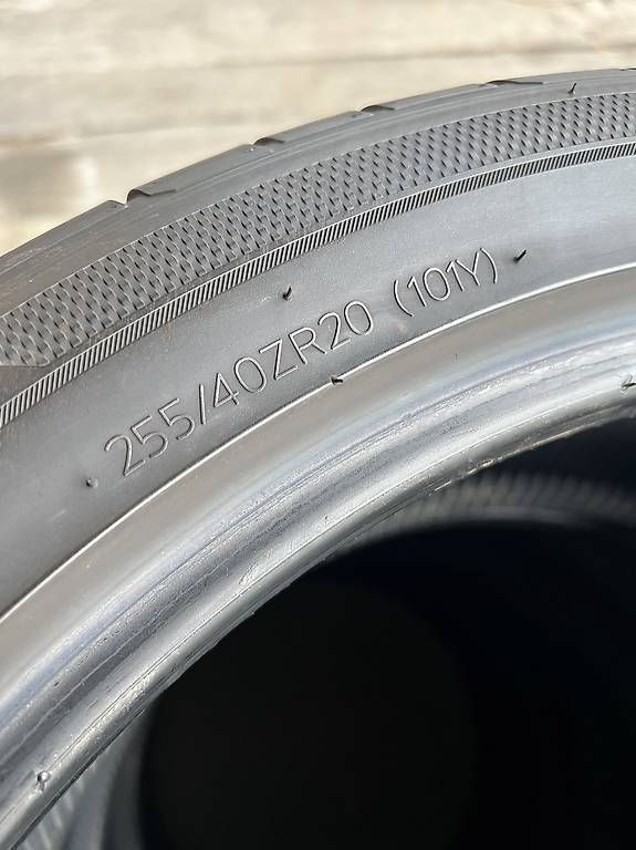Pneumatici & Ruote complete: 255/40/20 Hankook Sommerreifen  – Usato da Frasnacht venduto da nobloff 5