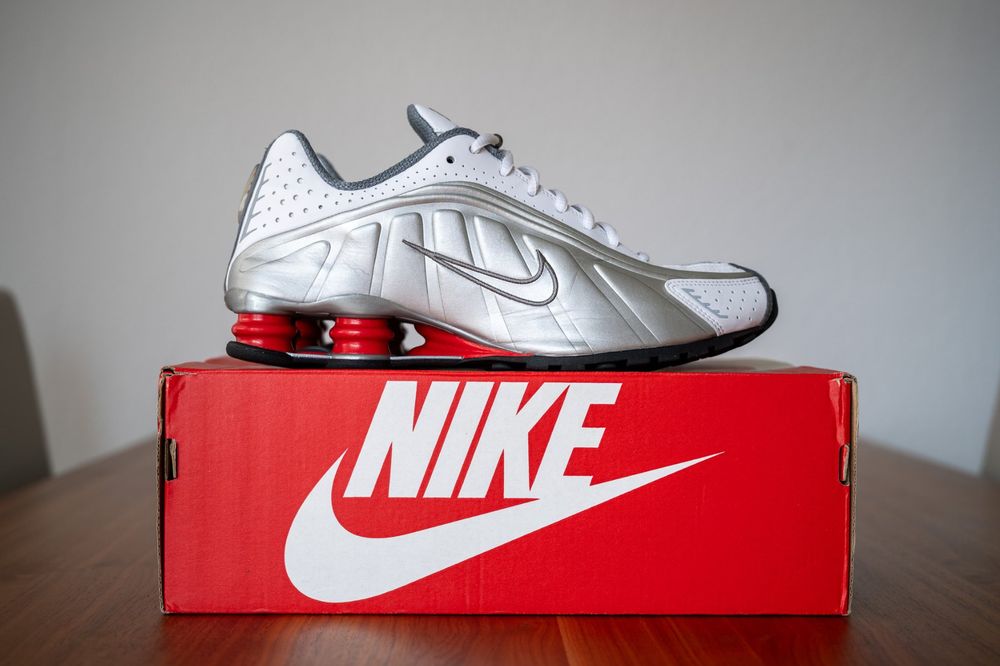 Nike Shox R4 Weiss Silber Rot 42 5 Comprare su Ricardo