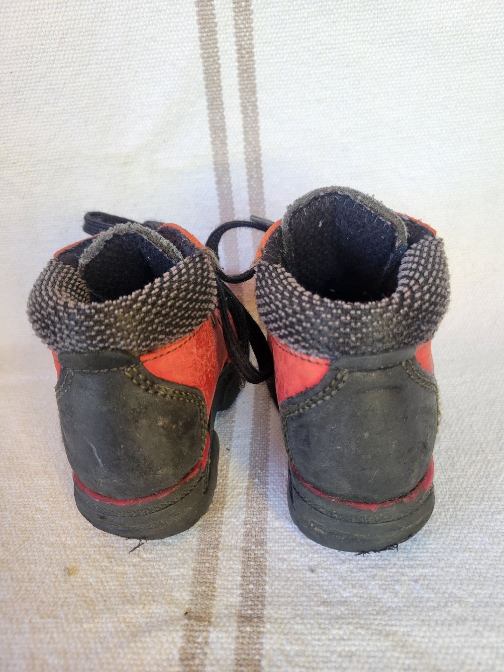 Schuhe für Jungen: petites bottines style docks taille 22 – Gebraucht aus Neuchâtel von valerizette 2