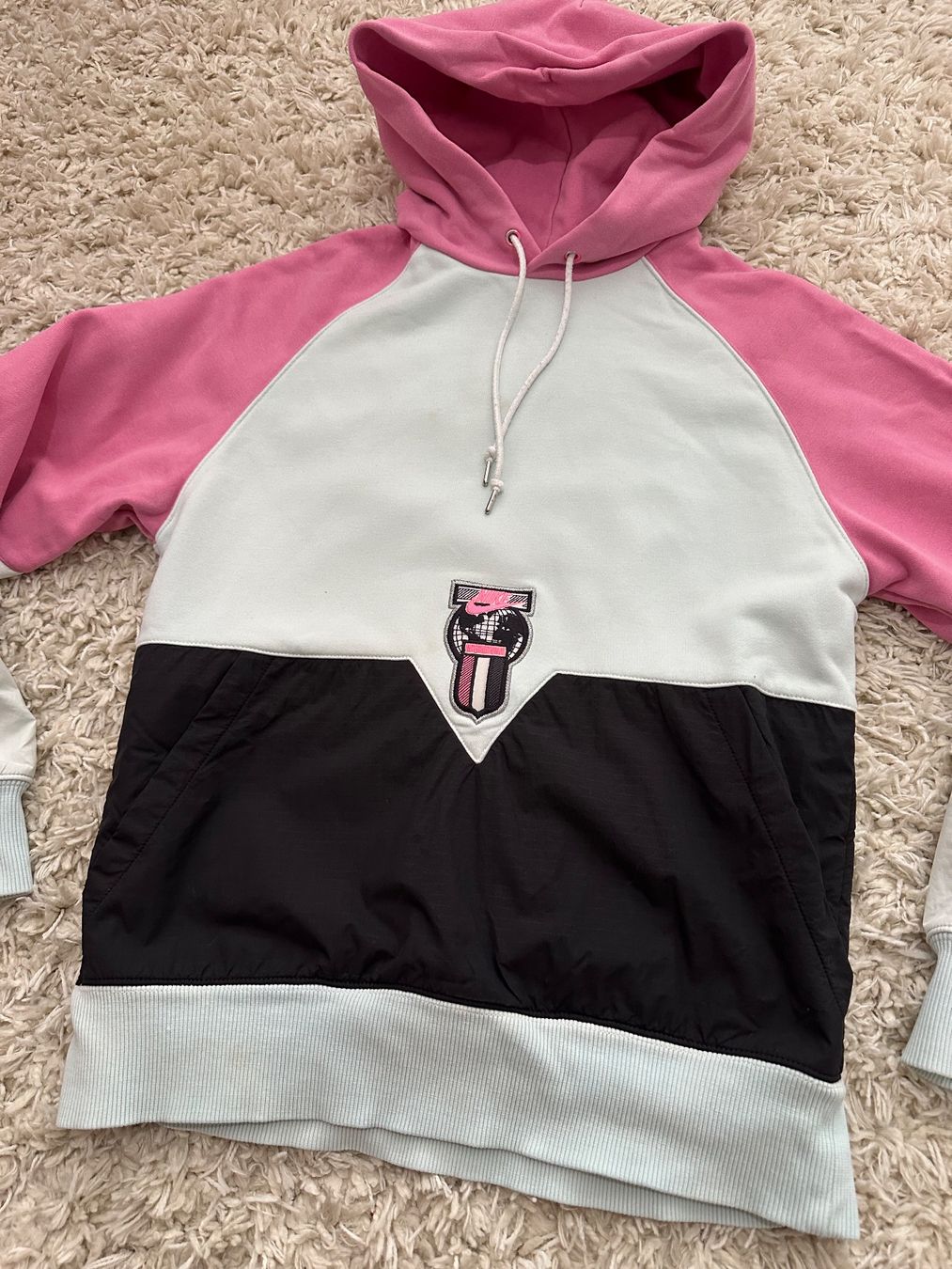 Nike Maglioni & Felpe: Nike Hoodie Gr.S – Usato da Bern venduto da BrandVilla 2