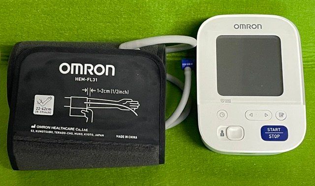 Omron Medizinische Geräte: Blutdruckmessgerät OMRON M3 – Gebraucht aus Oberrieden von Ket25