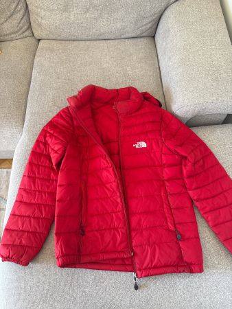 Doudoune The North Face rouge taille M occasion