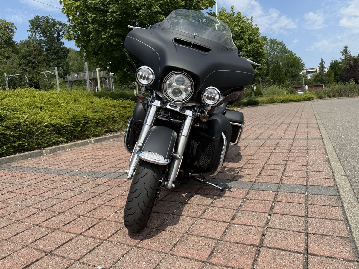 Harley-Davidson Touring: Harley Davidson Electra glide – Gebraucht aus Niederhasli von TurboDriven 1