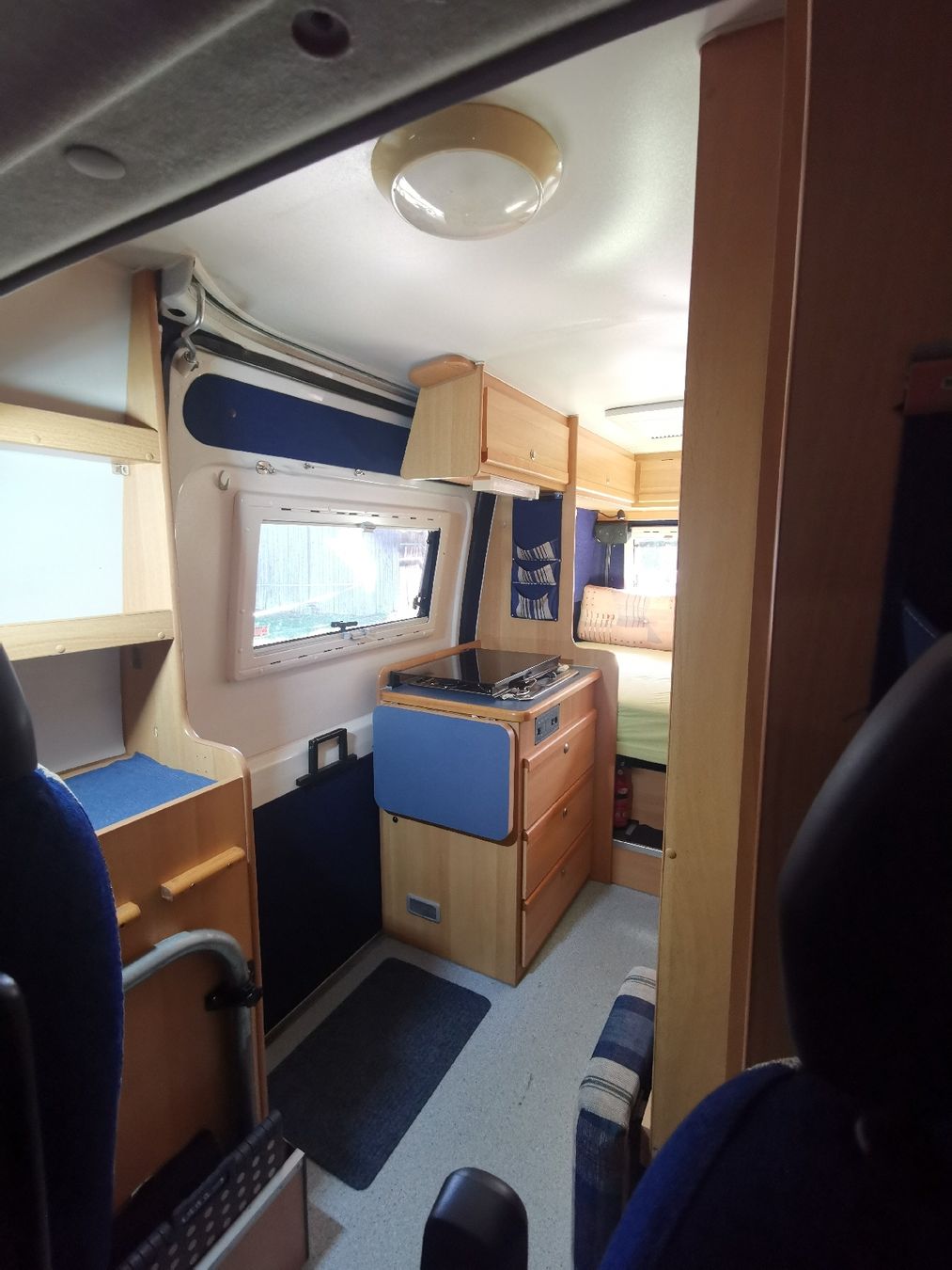 Veicoli da campeggio: Camper Peugeot Boxer – Usato da Oschwand venduto da Ueli26 5