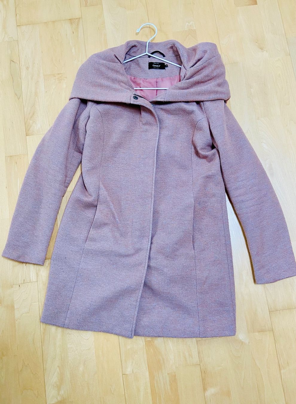 Only Mäntel: ONLY Übergangsmantel Grösse S - rosa – Gebraucht aus Ennetbürgen von Evelyne_G