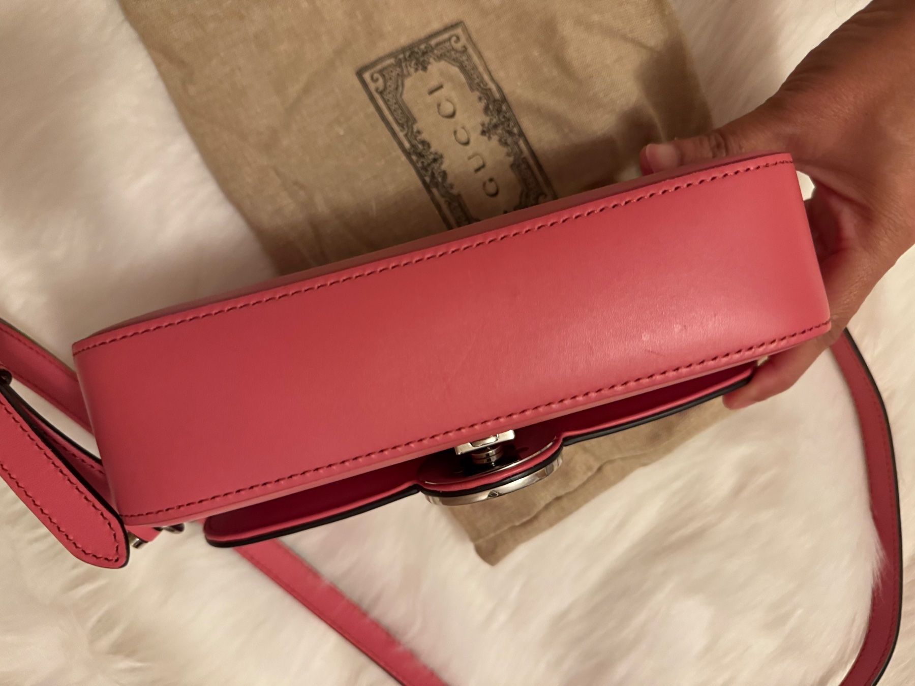 Gucci Sacs femmes: Gucci  Umhängetasche - Rosa Leder Neu – Neuf avec emballage d'origine à Grossdietwil par RSW032 3