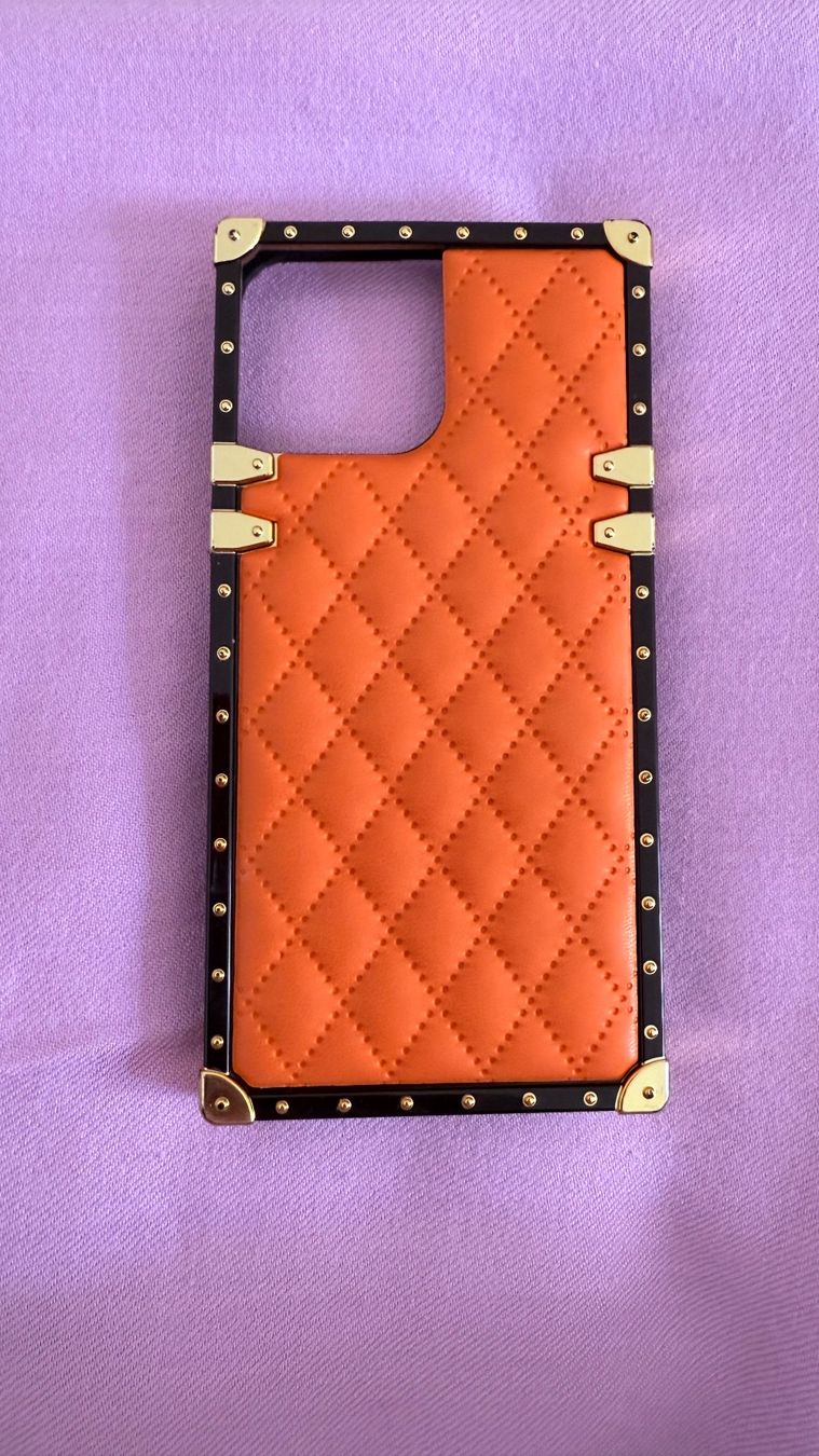 Cover & Protezioni schermo: • Handycover - Cover - Hülle • – Usato da Basel venduto da mendoza13