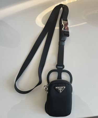 Prada Re-Nylon Smartphone-Etui