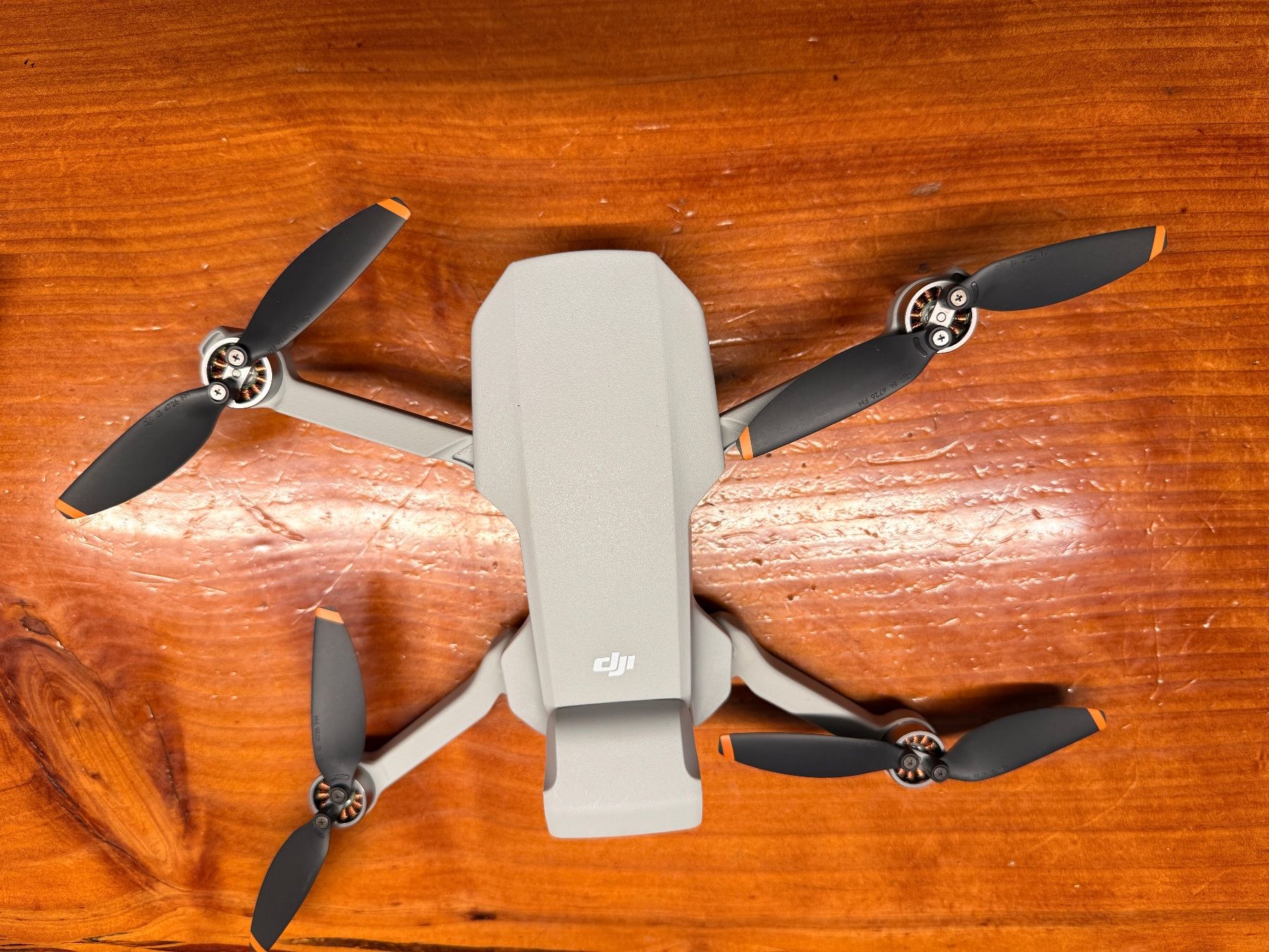 DJI RC Modellbau: DJI Drohne MINI 2 "Kellerfund" – Gebraucht aus Eiken von nase43