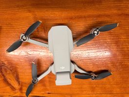 DJI Drohne MINI 2 "Kellerfund"